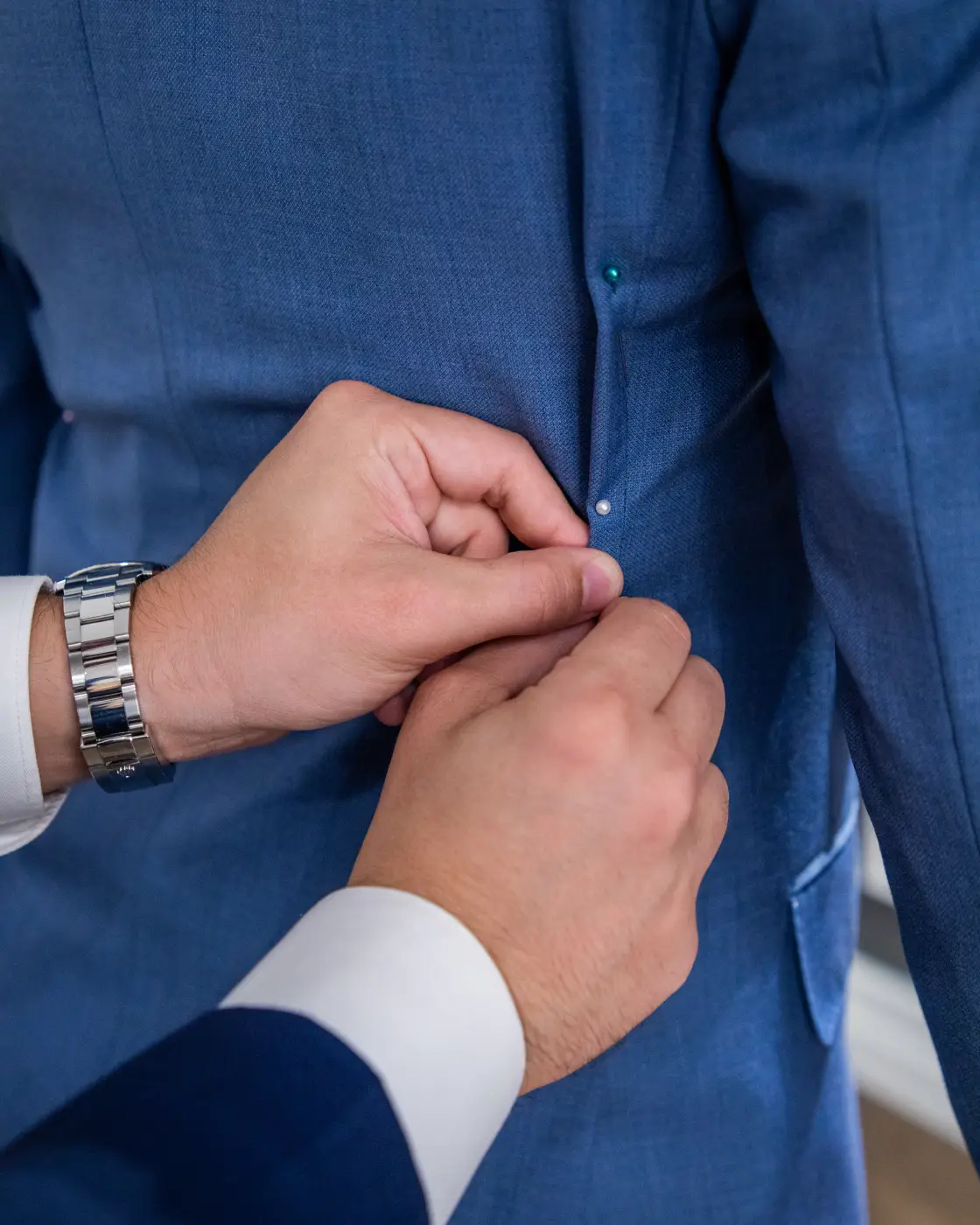 Experience the Premium Quality of a Custom Suit Made for You